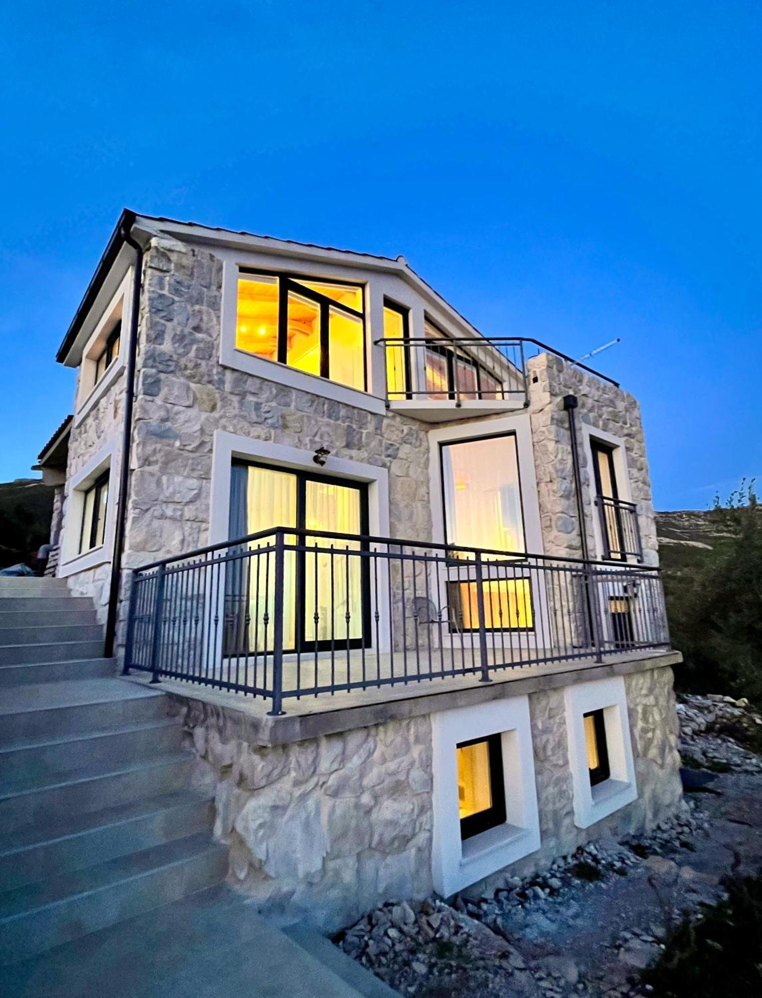 Villa Bepina, Surrounded By Sea, Olive, Vineyard Kaštel Novi Extérieur photo