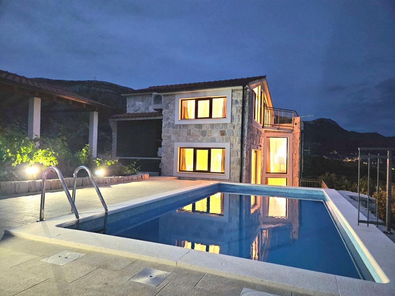 Villa Bepina, Surrounded By Sea, Olive, Vineyard Kaštel Novi Extérieur photo