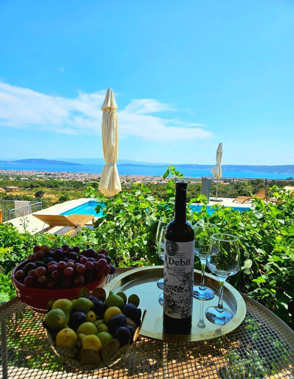 Villa Bepina, Surrounded By Sea, Olive, Vineyard Kaštel Novi Extérieur photo