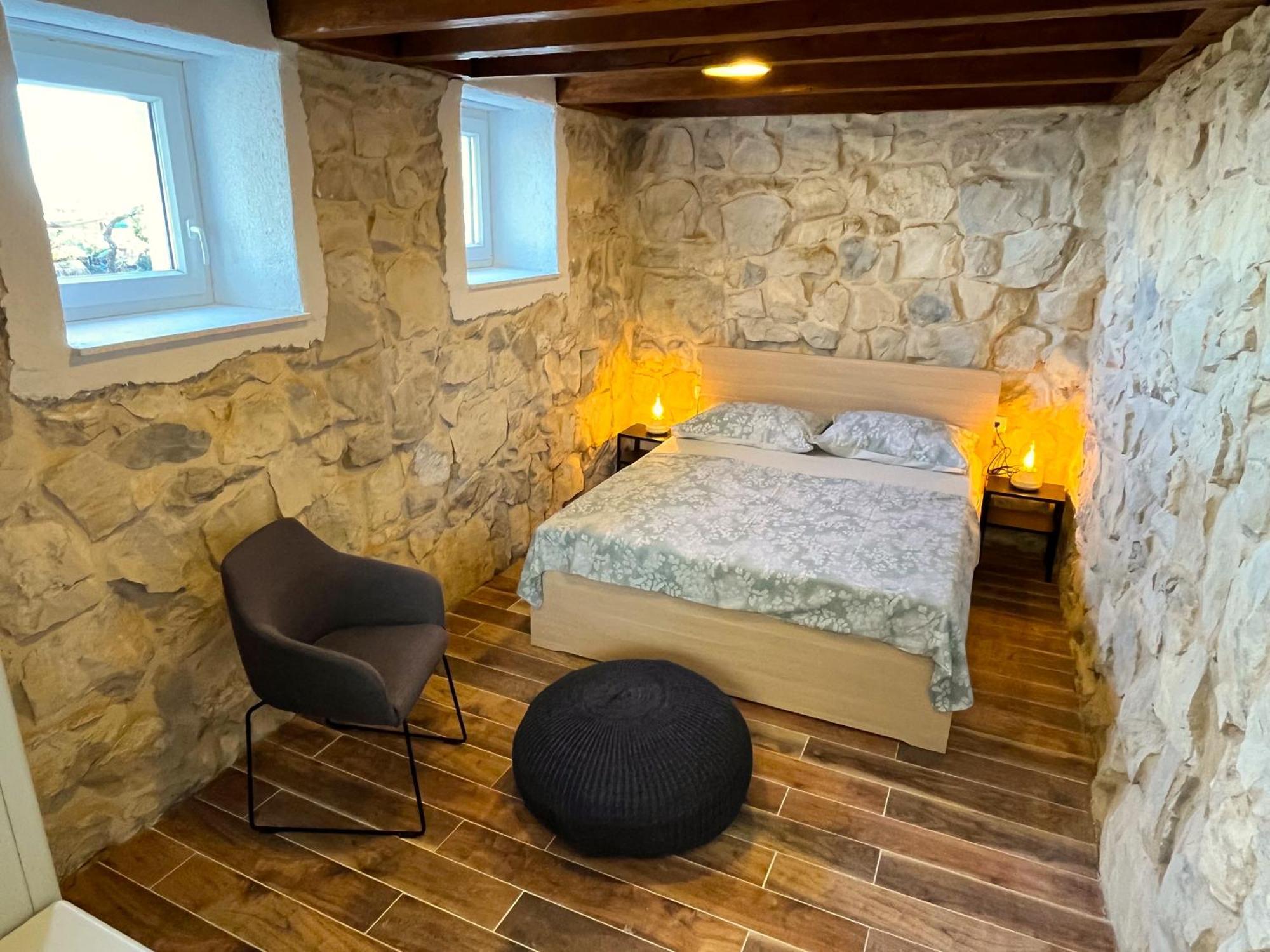 Villa Bepina, Surrounded By Sea, Olive, Vineyard Kaštel Novi Extérieur photo